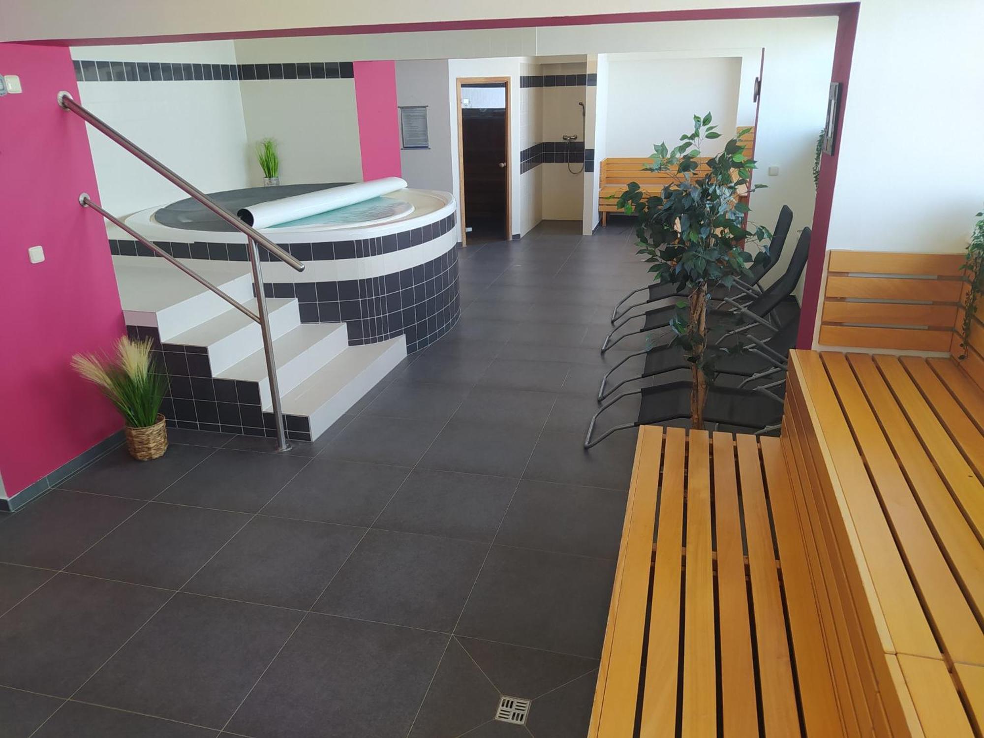Hotel S-Centrum Benesov  Exterior photo